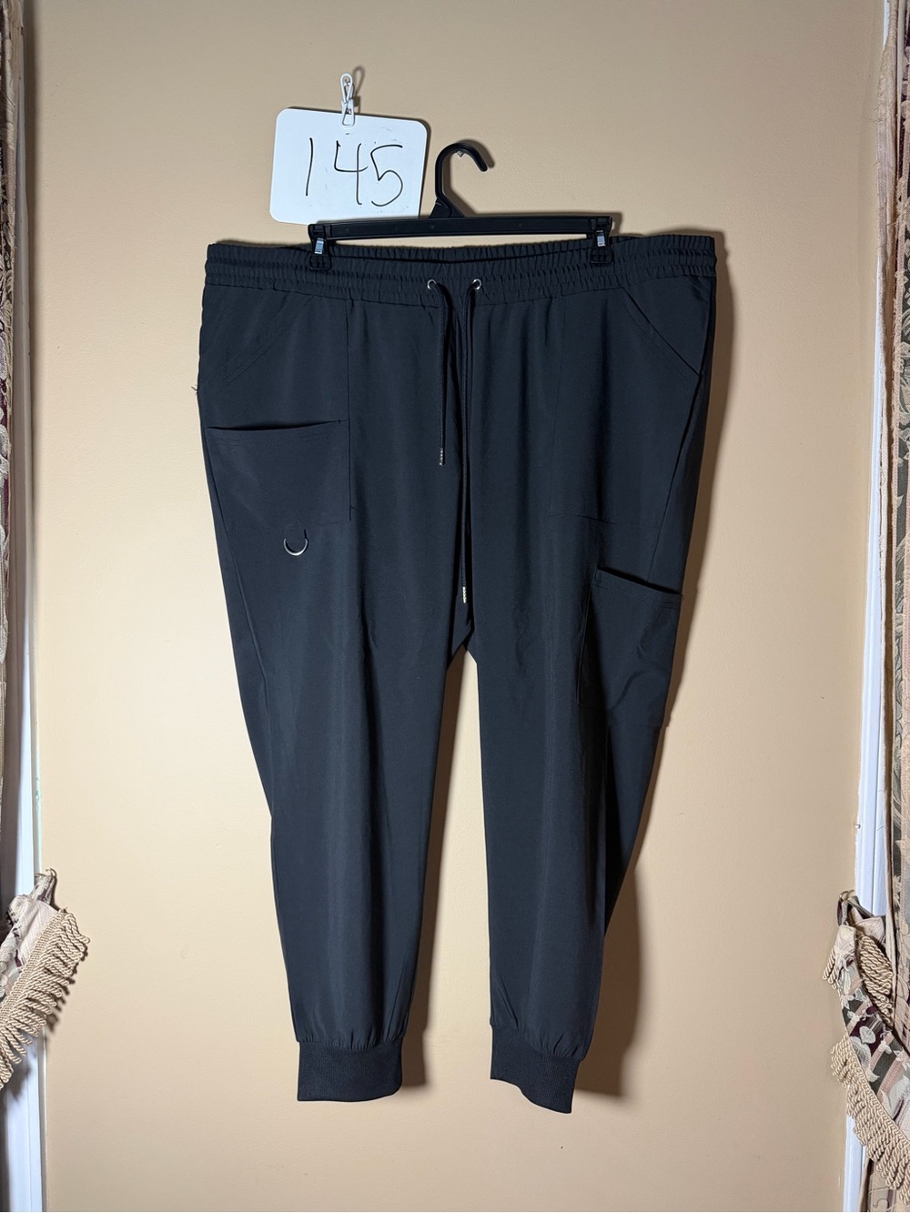 Women’s Black Jogger Scrub Pants with Utility Pockets